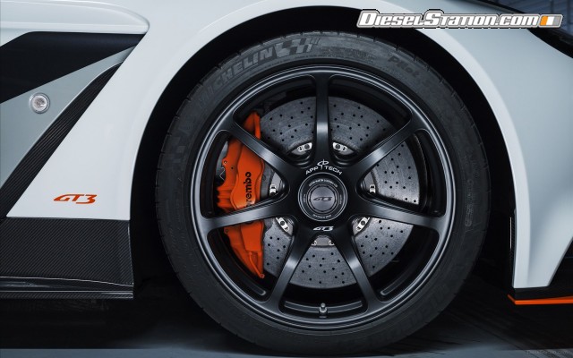 Aston Martin Vantage GT3 Special Edition 2015 Widescreen Picture #26 Aston Martin Vantage GT3 Special Edition 2015 Widescreen Picture #26